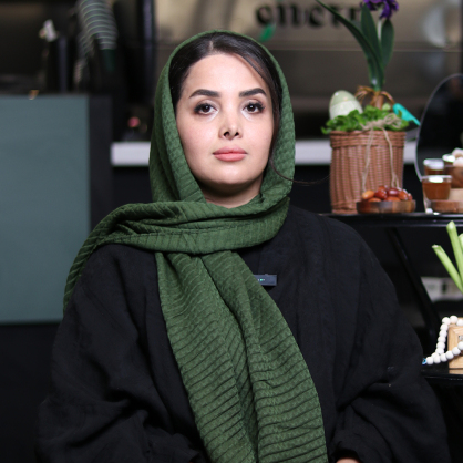 فاطمه عزیزی